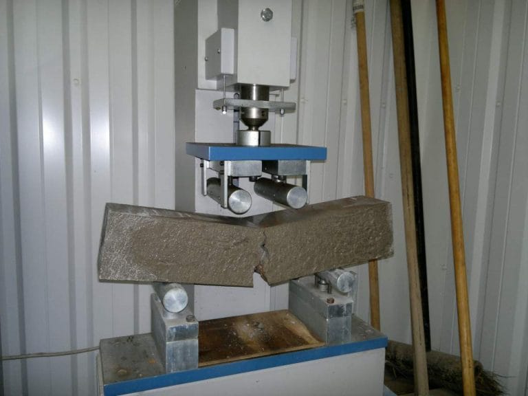 Flexural Strength Test on Concrete Beam