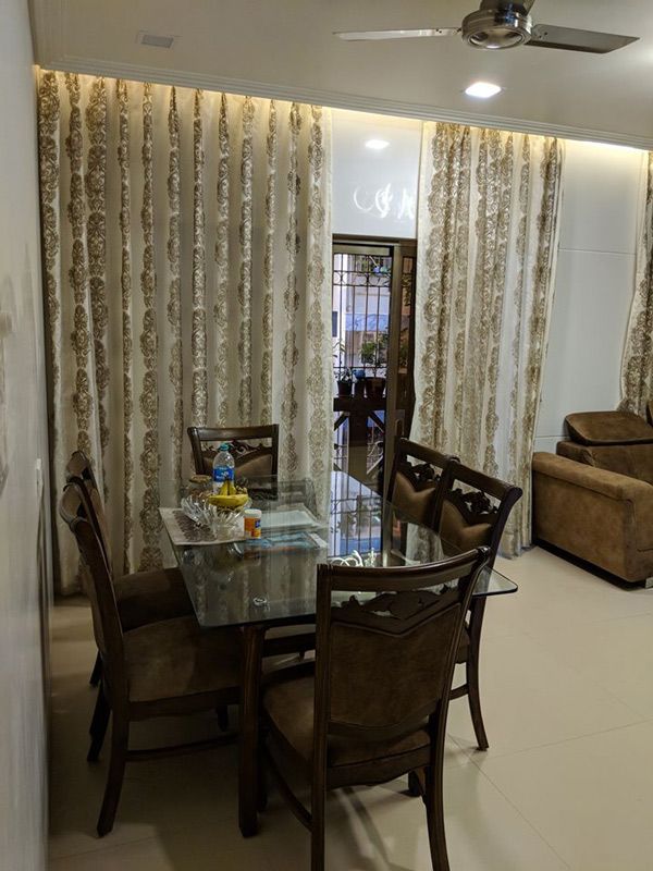 Dining Room – Table
