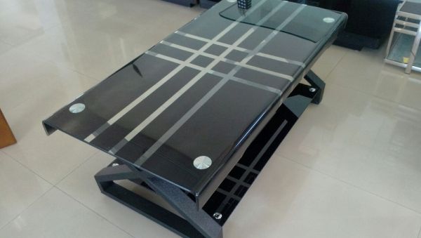 Sofa – Center Table