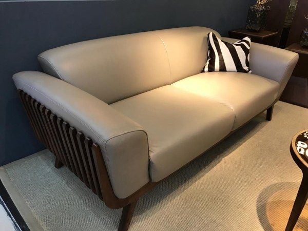 Sofa – Center Table