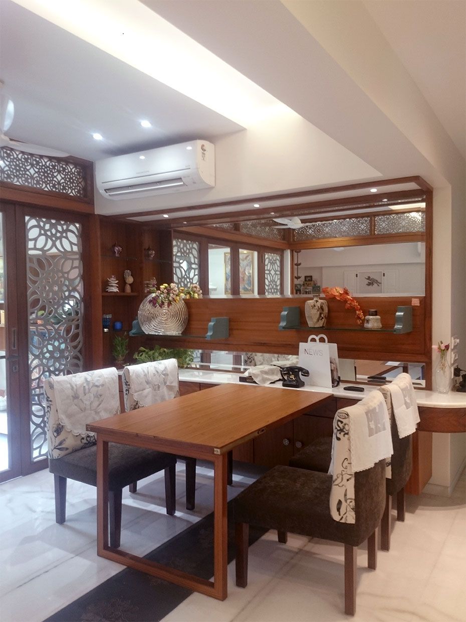 Dining Room – Table