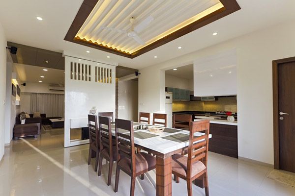 Dining Room – Table