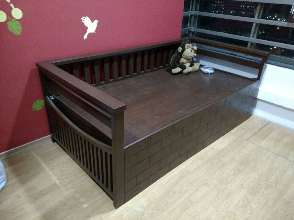 Sofa – Center Table