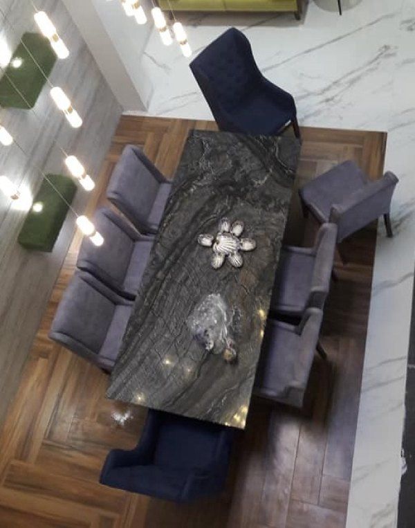 Dining Room – Table