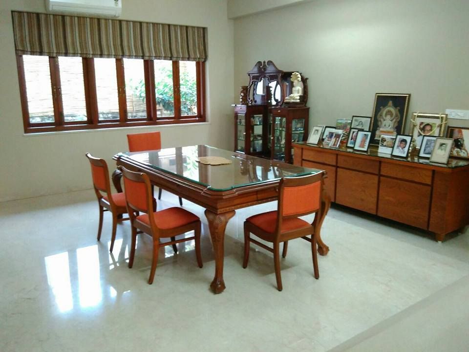 Dining Room – Table
