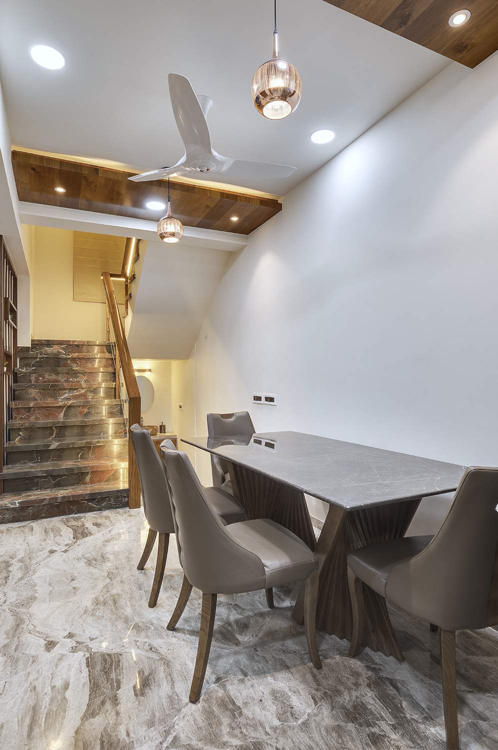 Dining Room – Table