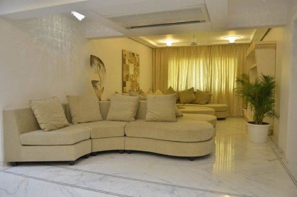 Sofa – Center Table