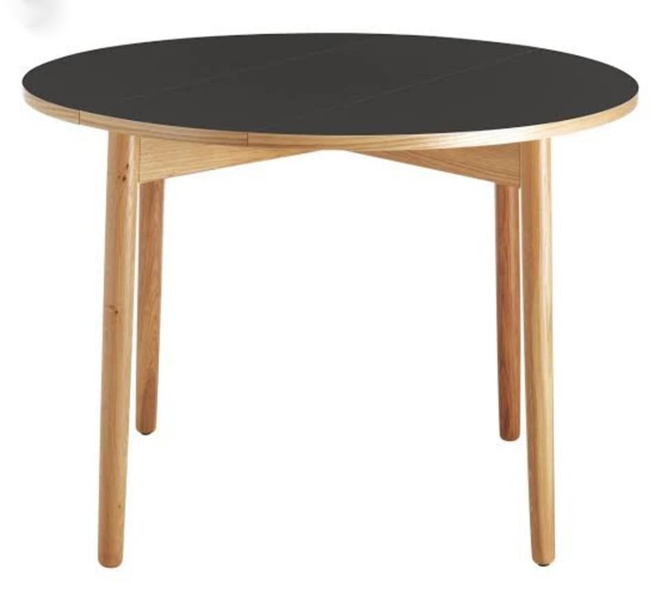 Dining Room – Table