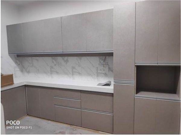 L - Shaped Kitchen - Mr Hitesh Sidhwani's Residence - Mumbai