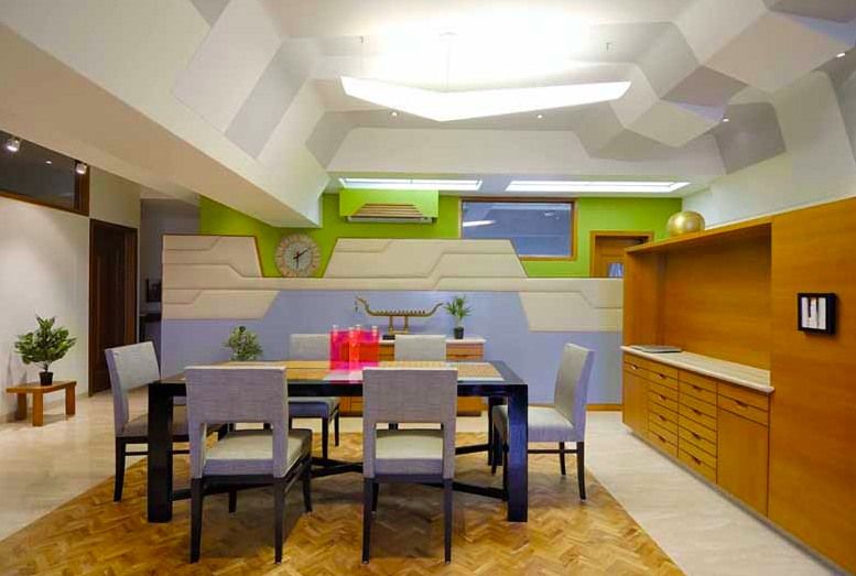 Dining Room – Table