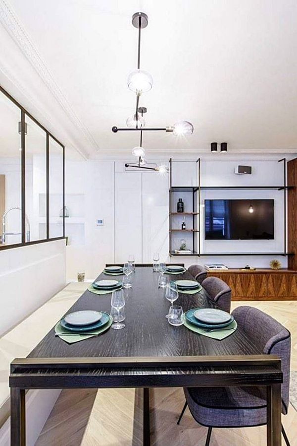 Dining Room – Table