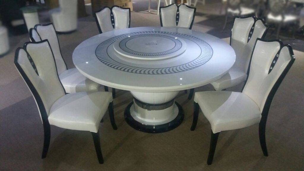 Dining Room – Table