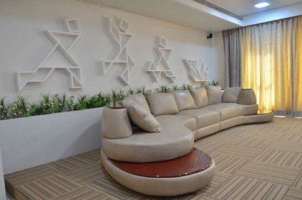 Sofa – Center Table