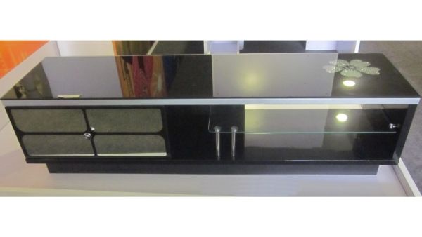 Sofa – Center Table