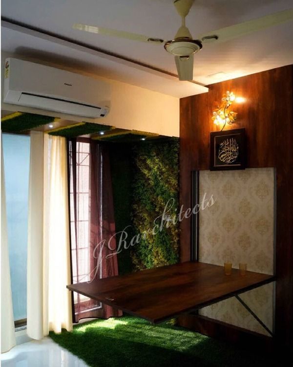 Dining Room – Table