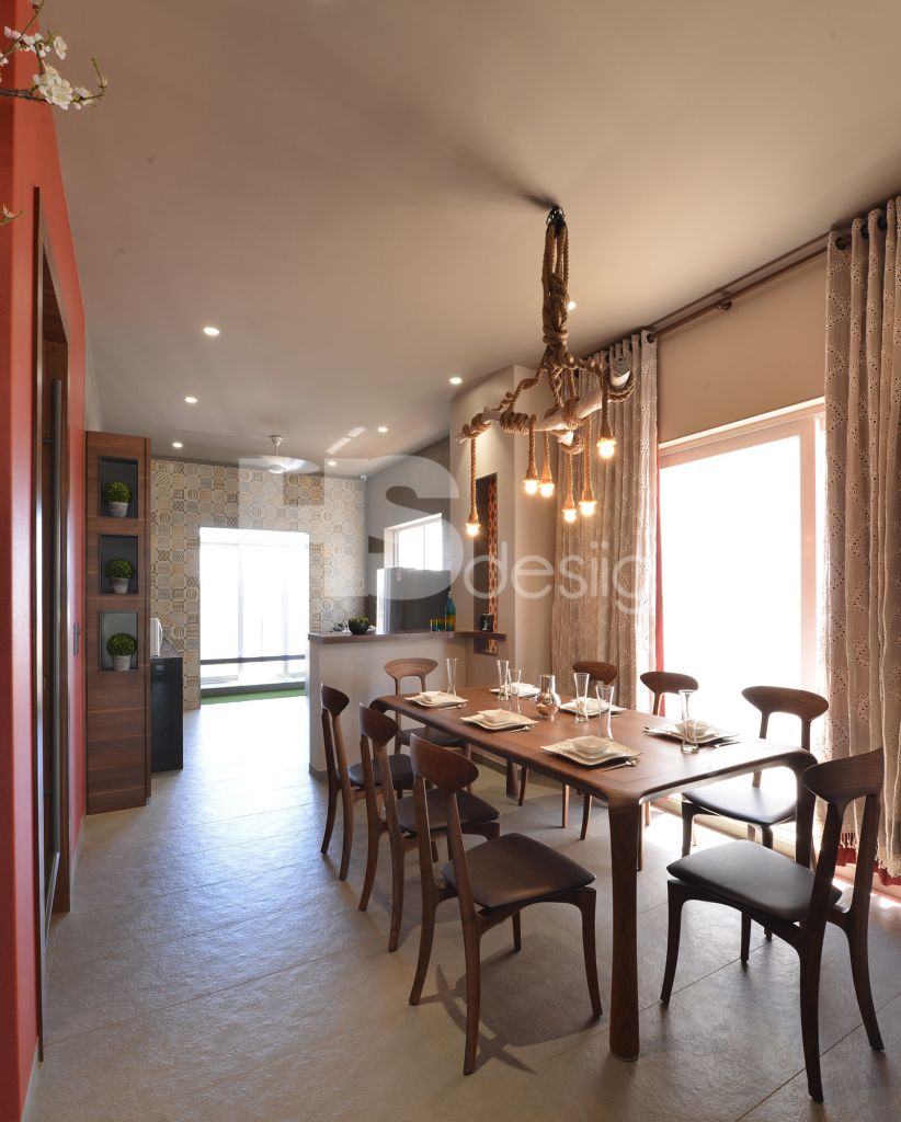 Dining Room – Table