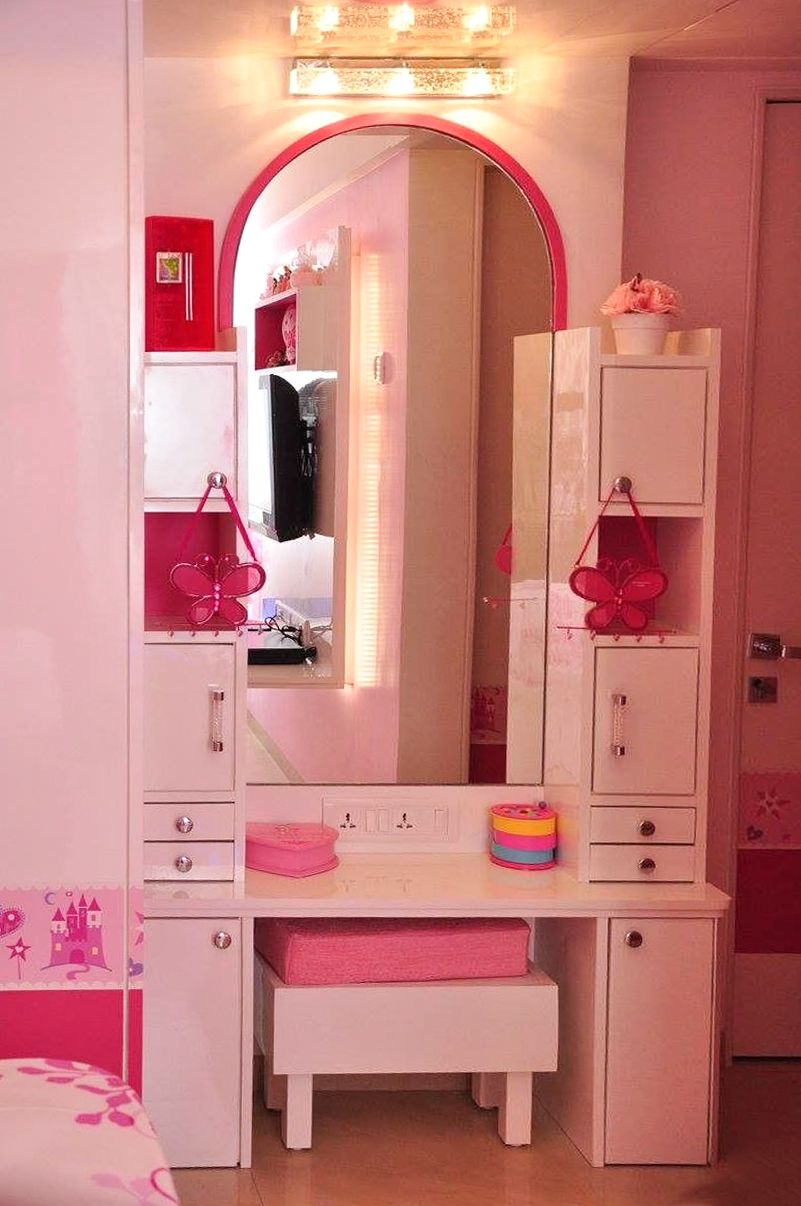 Dressing Table