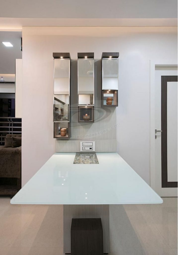 Dining Room – Table