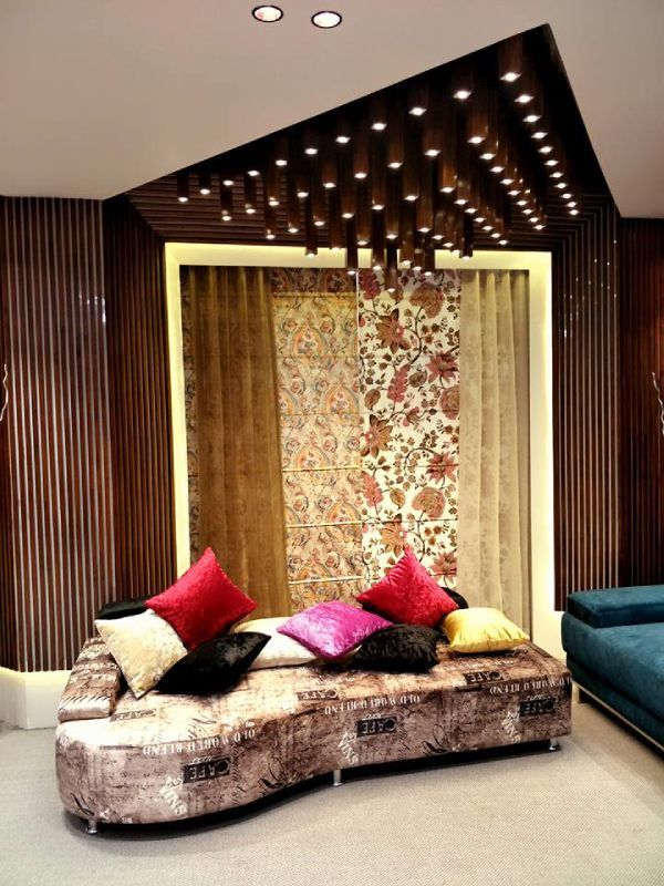 Sofa – Center Table