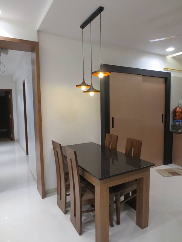 Dining Room – Table