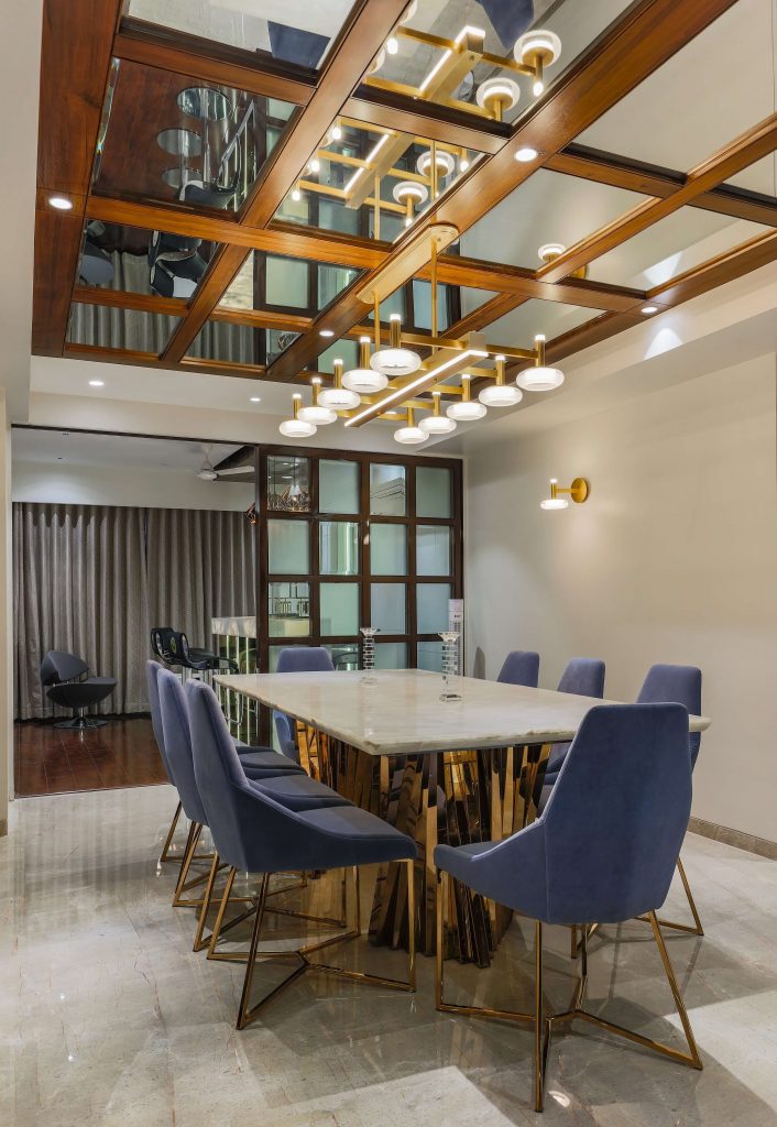 Dining Room – Table