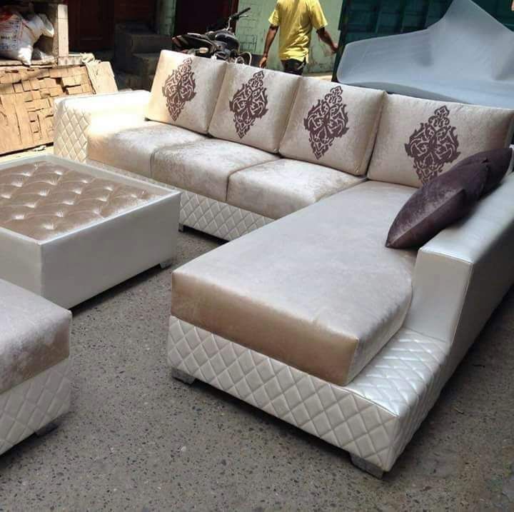 Sofa – Center Table