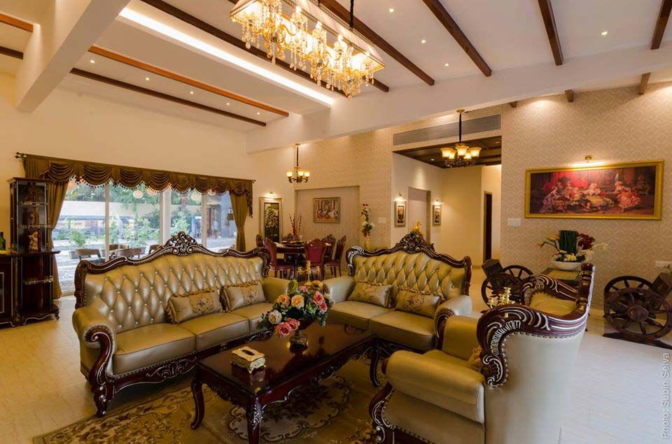 Sofa – Center Table