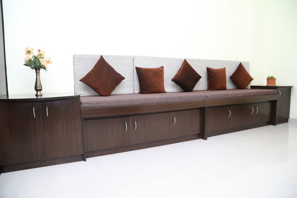 Sofa – Center Table