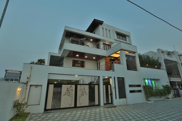 Architectural Design of Bungalow (Mr. Naimesh Patel)