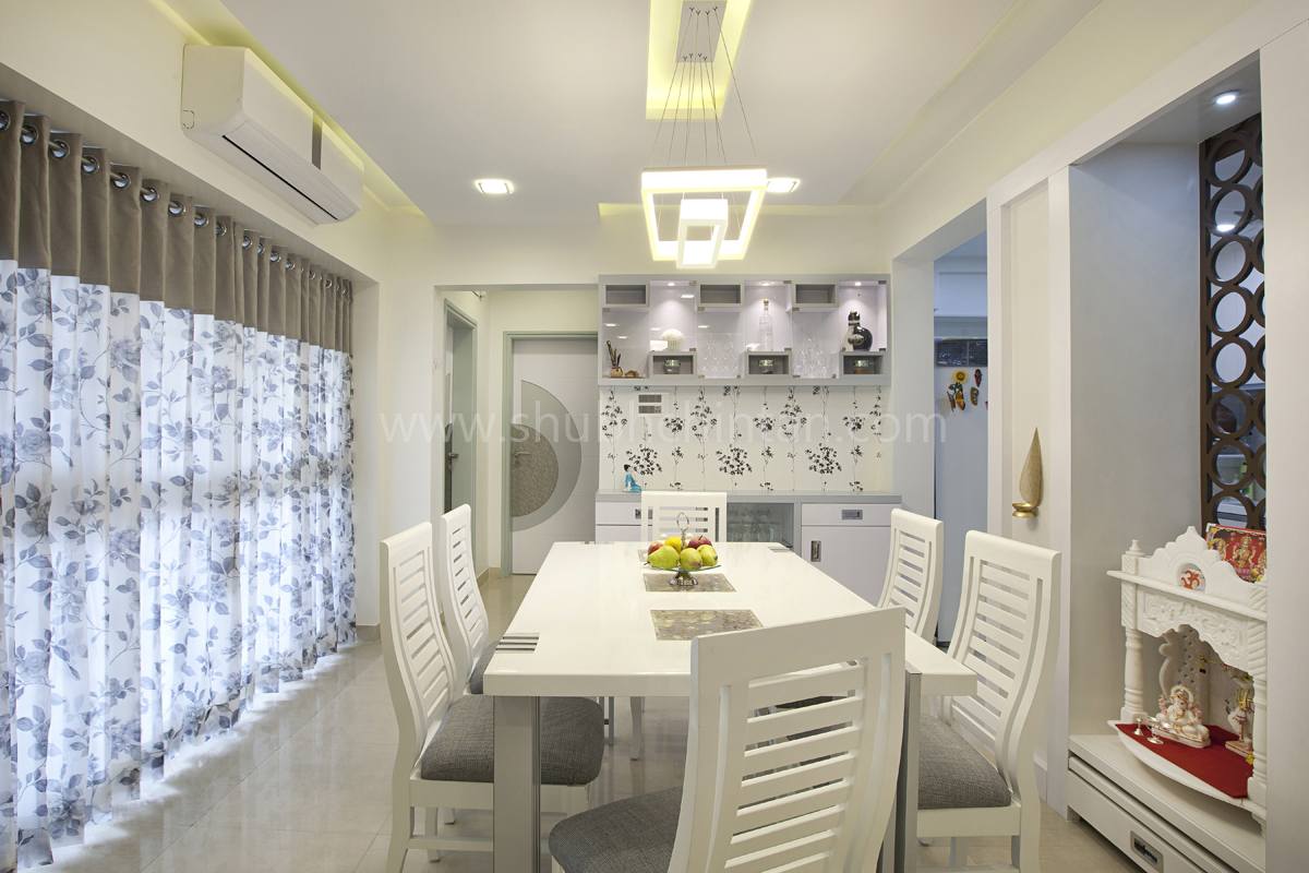 Dining Room – Table