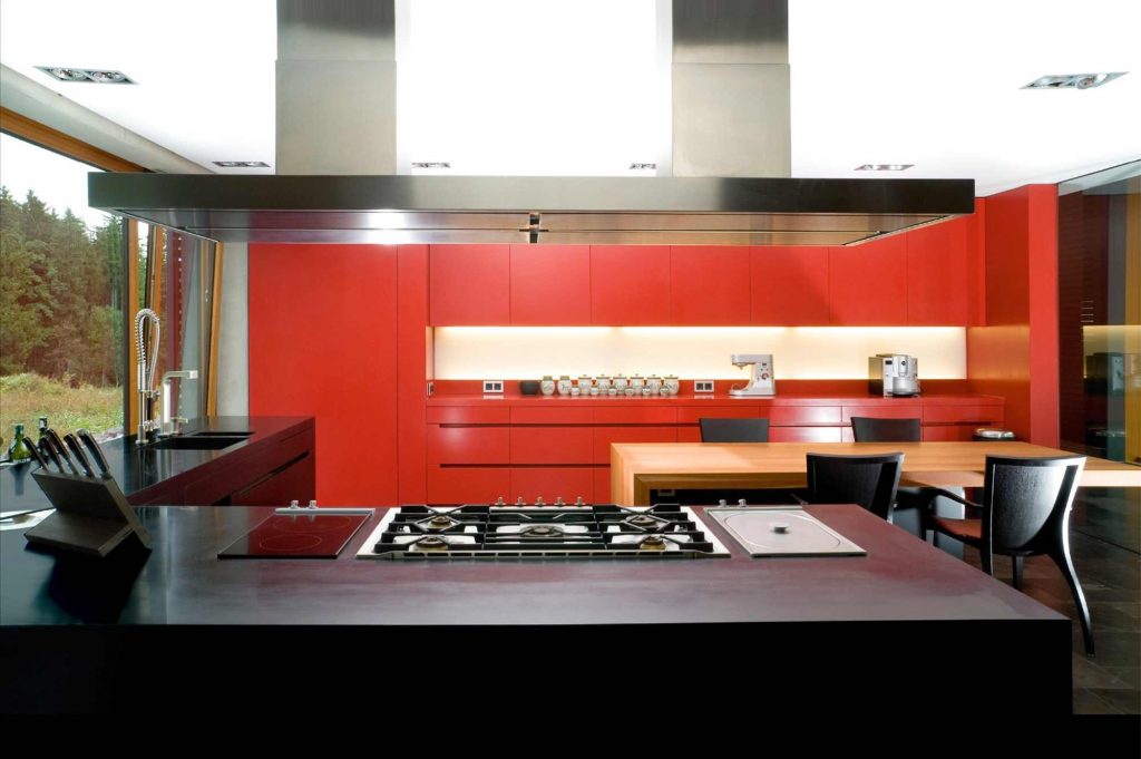 L-Shaped Kitchen with Black Granite Kitchen Countertop