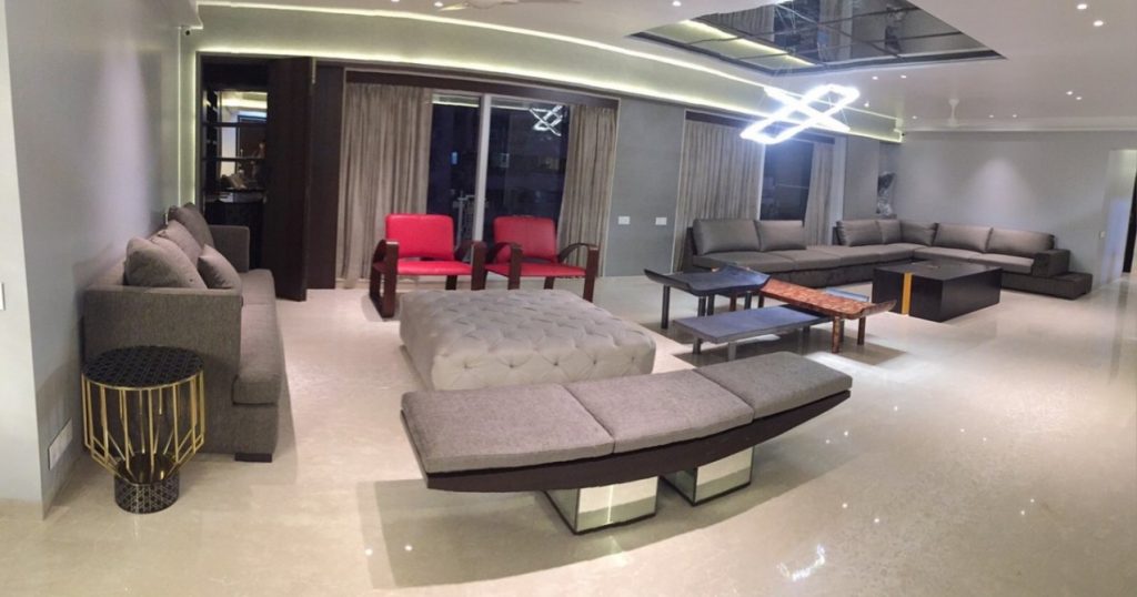 Large Living Room Accommodating Sofa Center Table