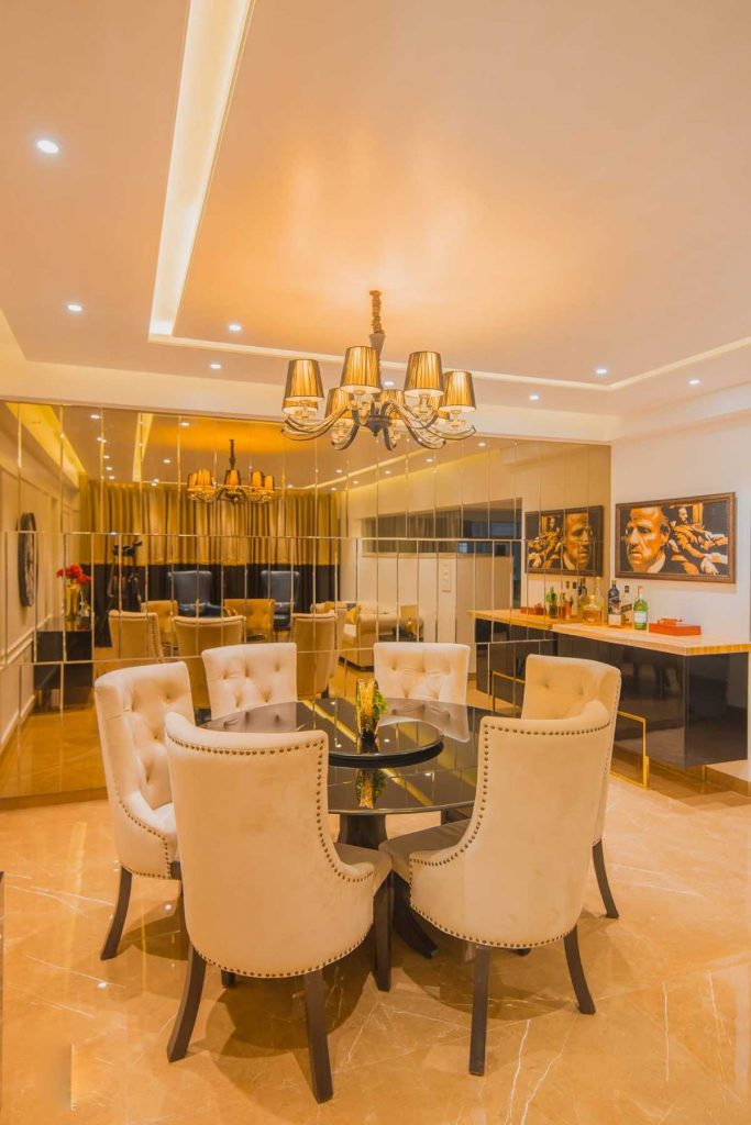 Dining Room – Table