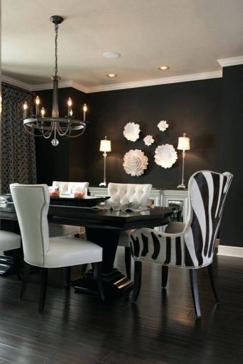 Dining Room – Table