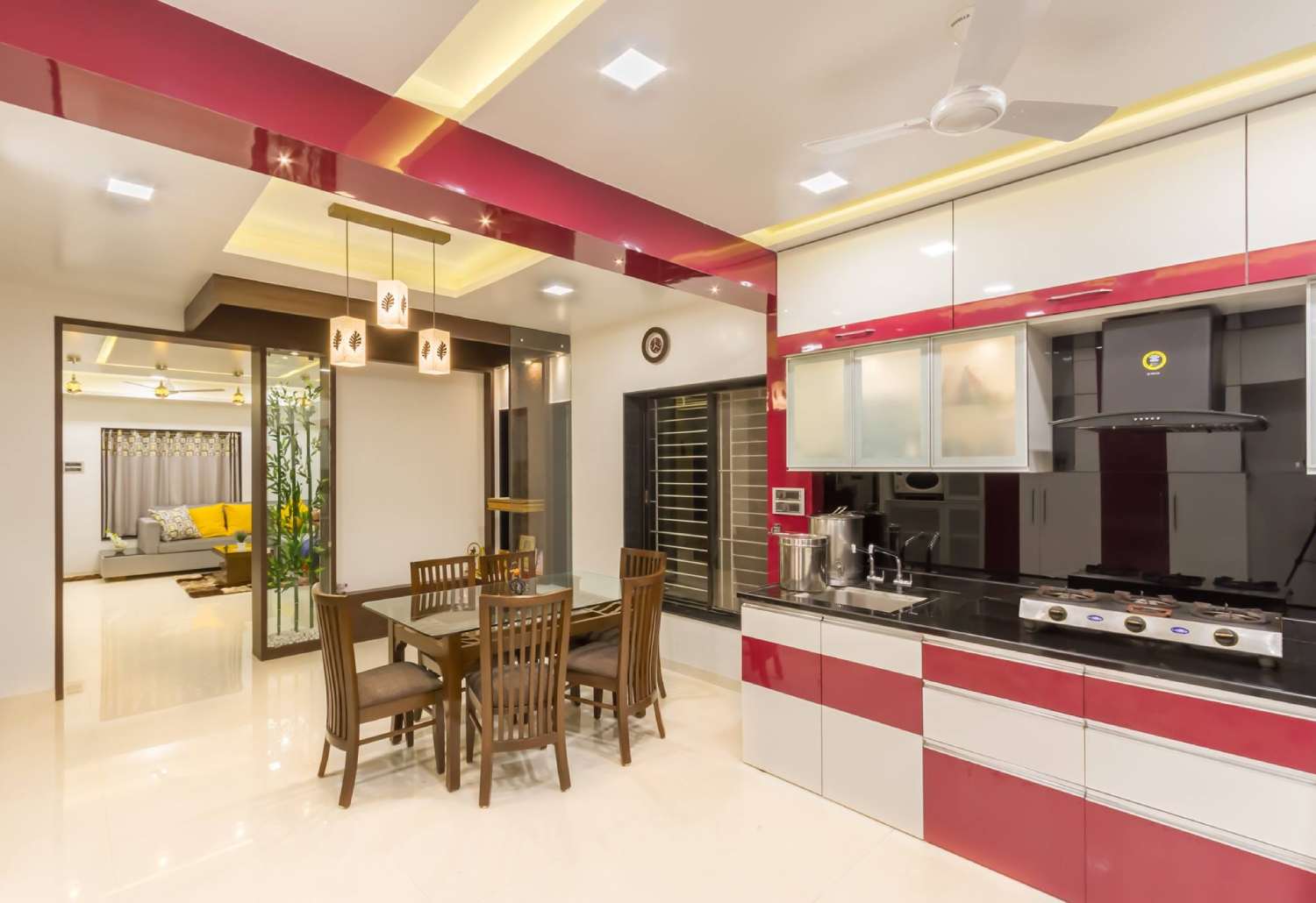 Dining Room – Table