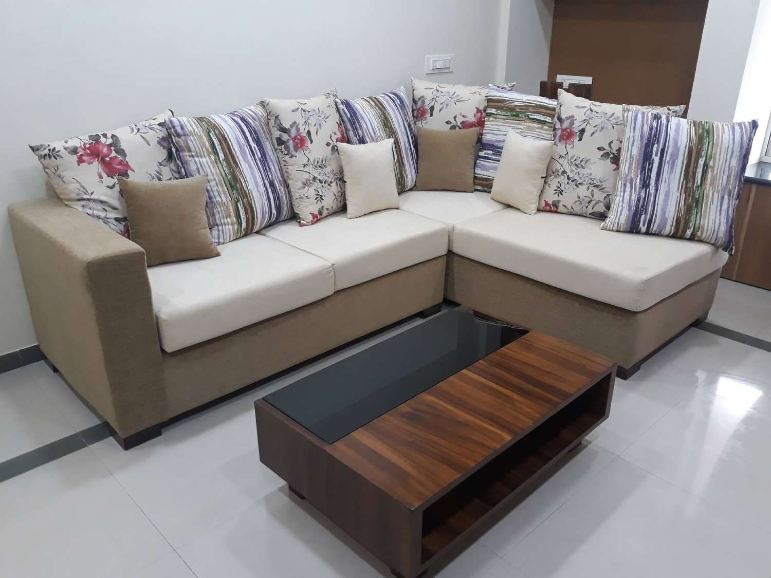 Sofa – Center Table