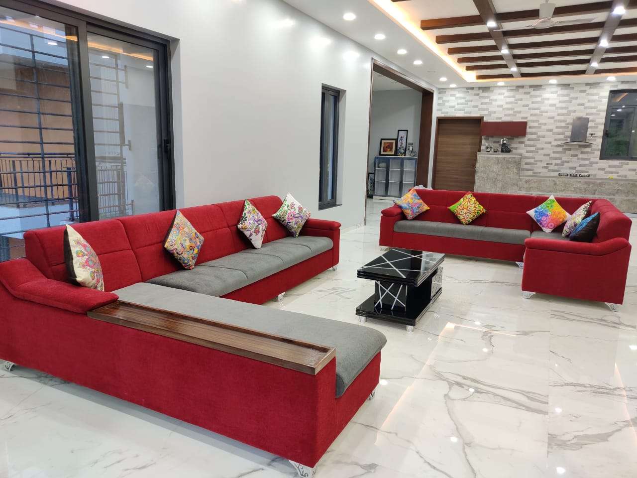 Sofa – Center Table