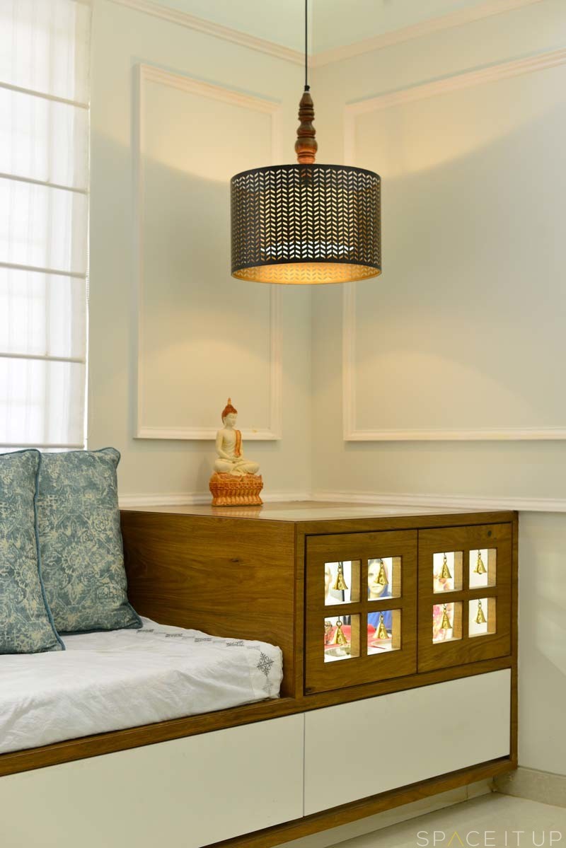 Sofa – Center Table