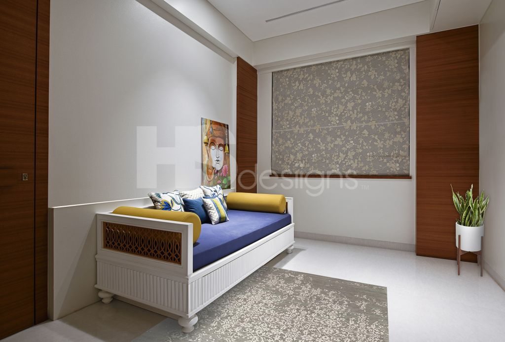 Sofa – Center Table