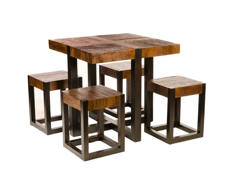 Sofa – Center Table