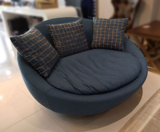 Sofa – Center Table