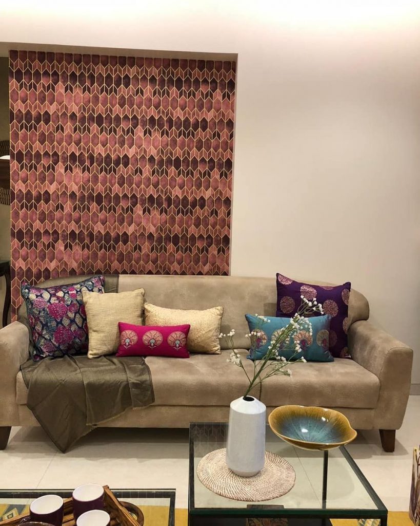 Sofa – Center Table