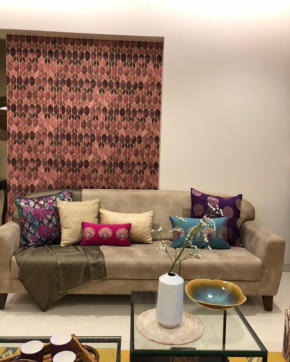 Sofa – Center Table