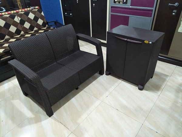 Sofa – Center Table