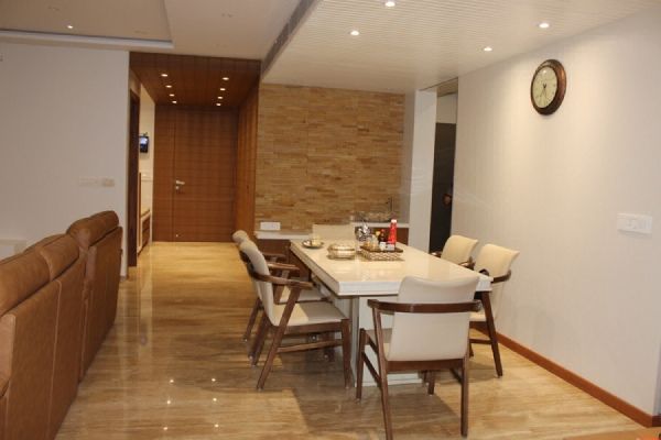 Dining Room – Table