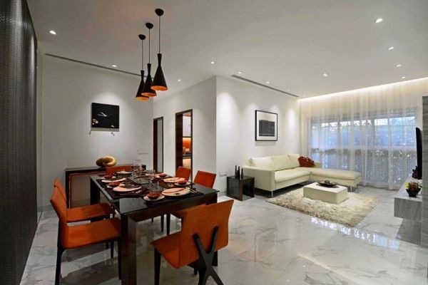 Dining Room – Table