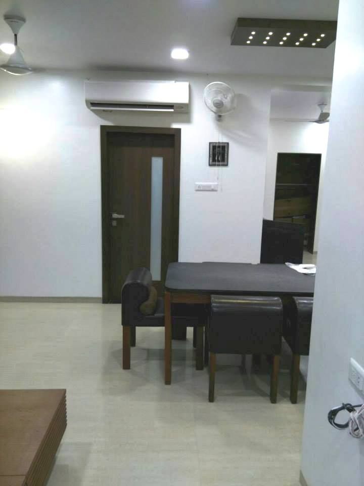 Dining Room – Table
