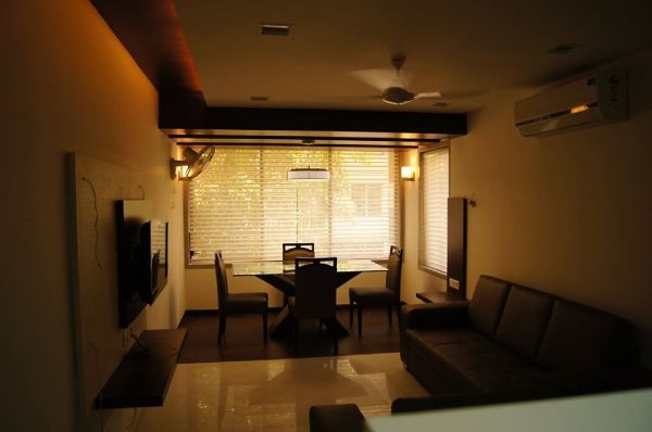 Dining Room – Table