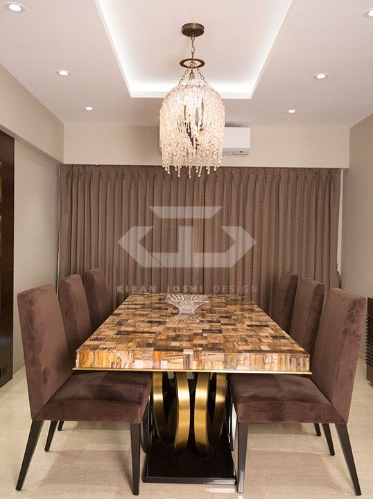 Dining Room – Table