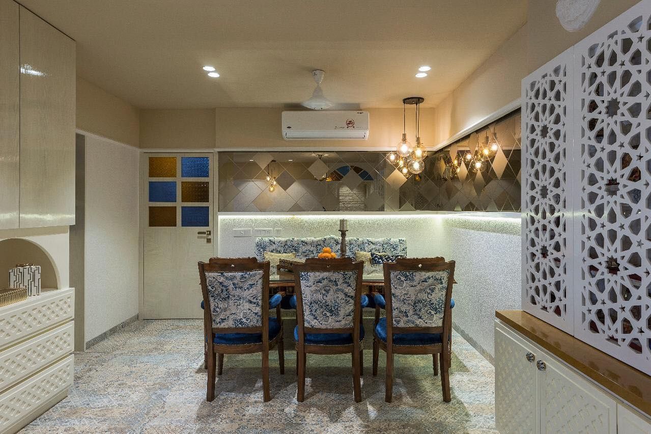 Dining Room – Table